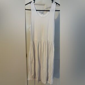 NWT Women’s Small White Sleeveless Dress